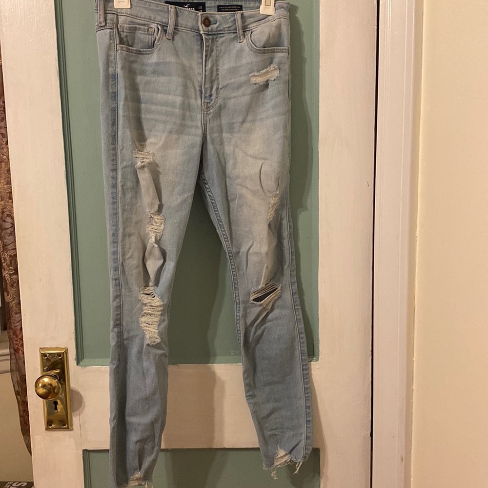 Hollister distressed high rise crop super skinny (stretch) light wash jeans